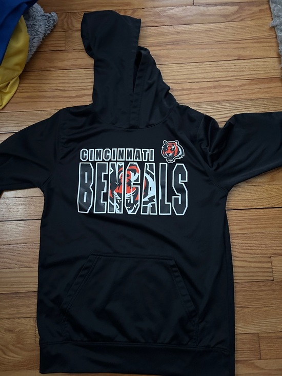Other - Cincinnati Bengals Black Hoodie with Team Logo